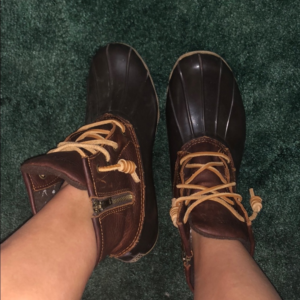 Women's Brown Leather Duck Boots with Tan Laces
